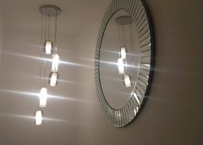 Located Close To Major Businesses Apartmán *