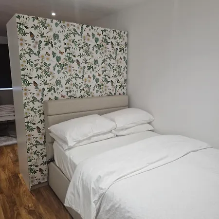 Located Close To Major Businesses *